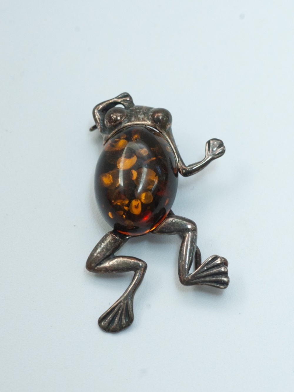 Vintage Small Frog Brooch Pin with Amber-Look Cabochon Silver-Tone